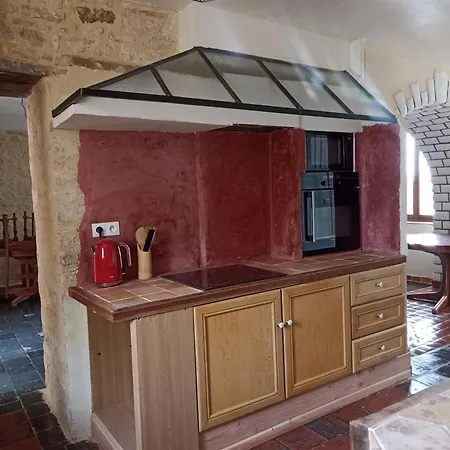 Maison Des Claustrats Guest house